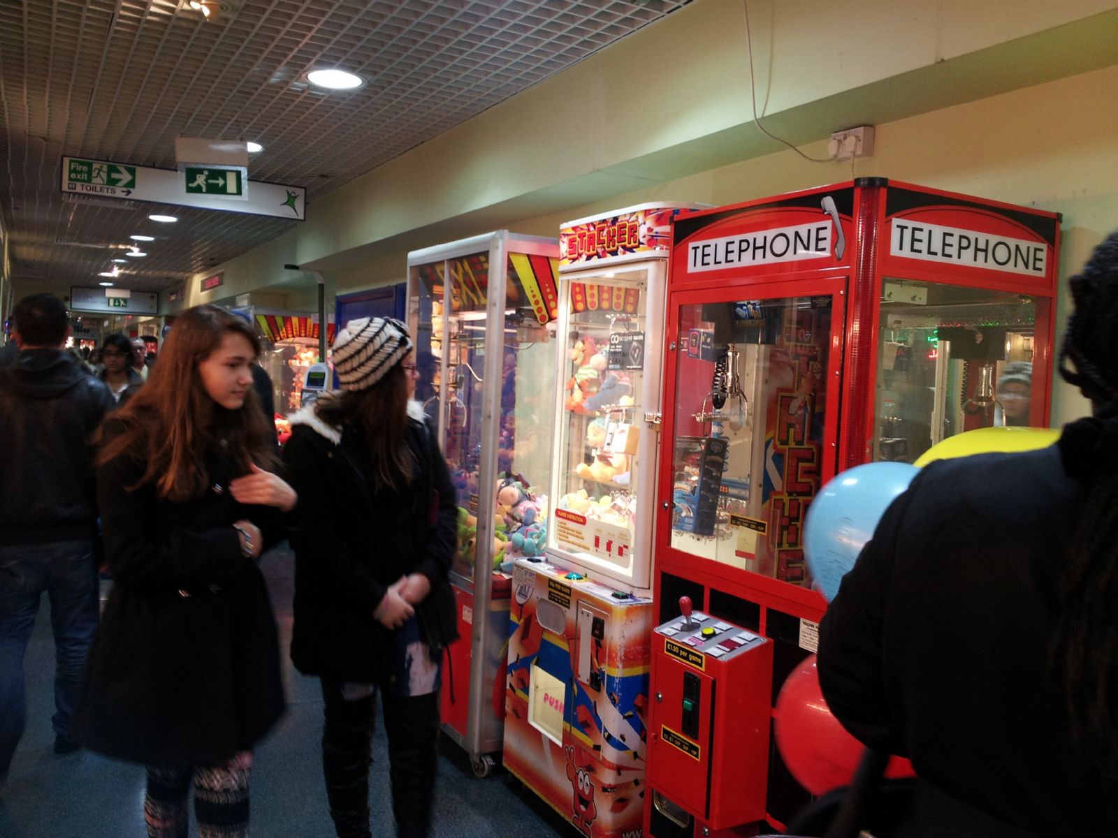 STRATFORD SHOPPING CENTRE